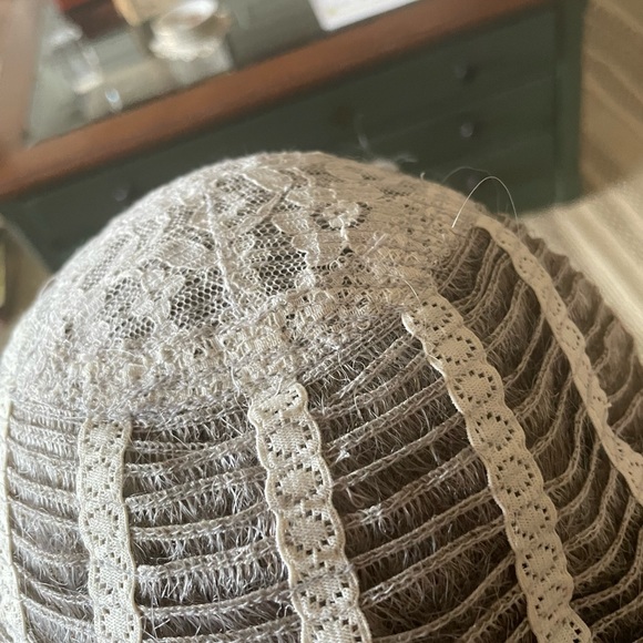 Mod acrylic fiber. Made in Japan. Wig made in Indonesia - Picture 4 of 4